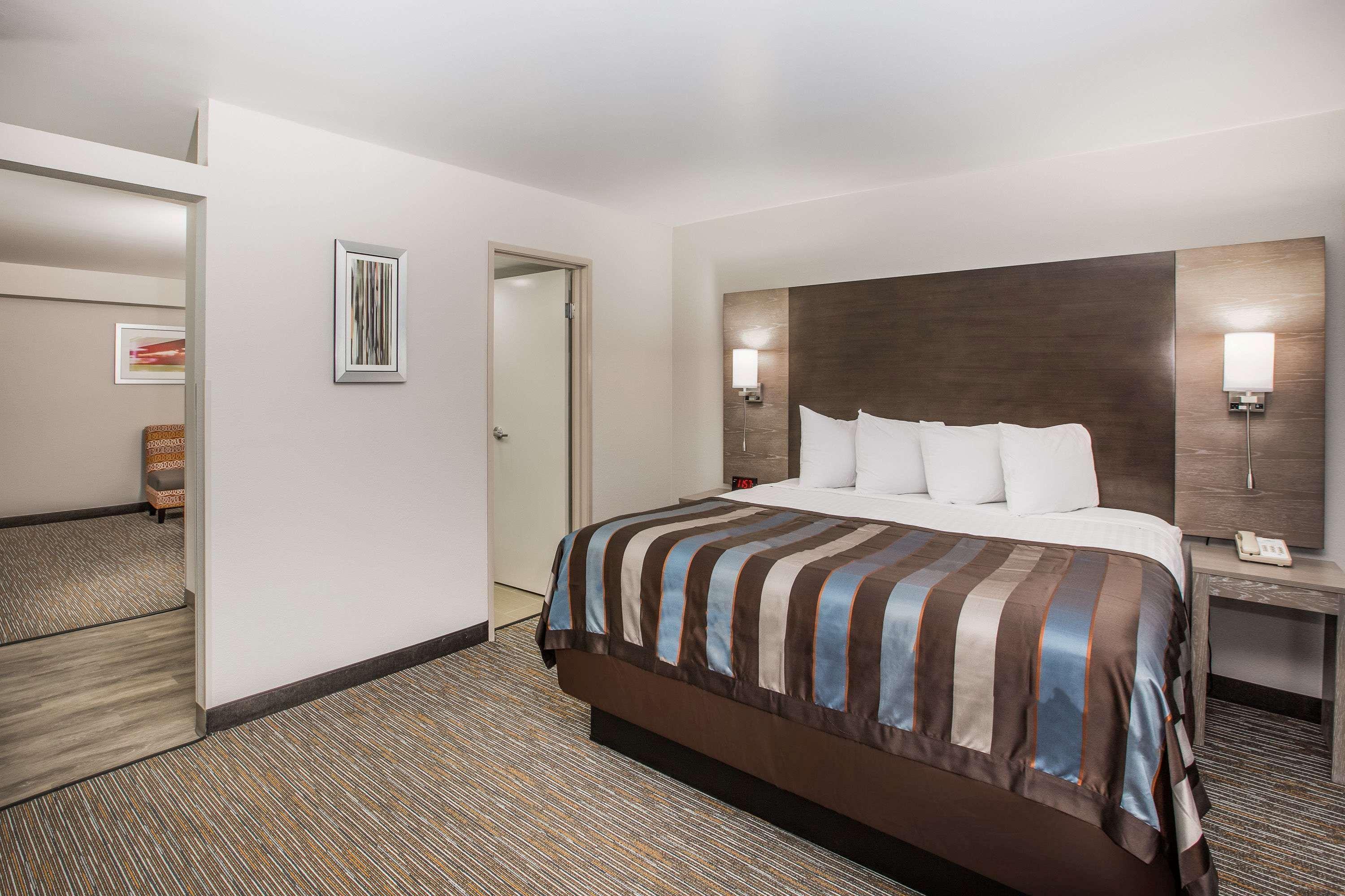 Wingate By Wyndham Louisville Airport Expo Center Esterno foto