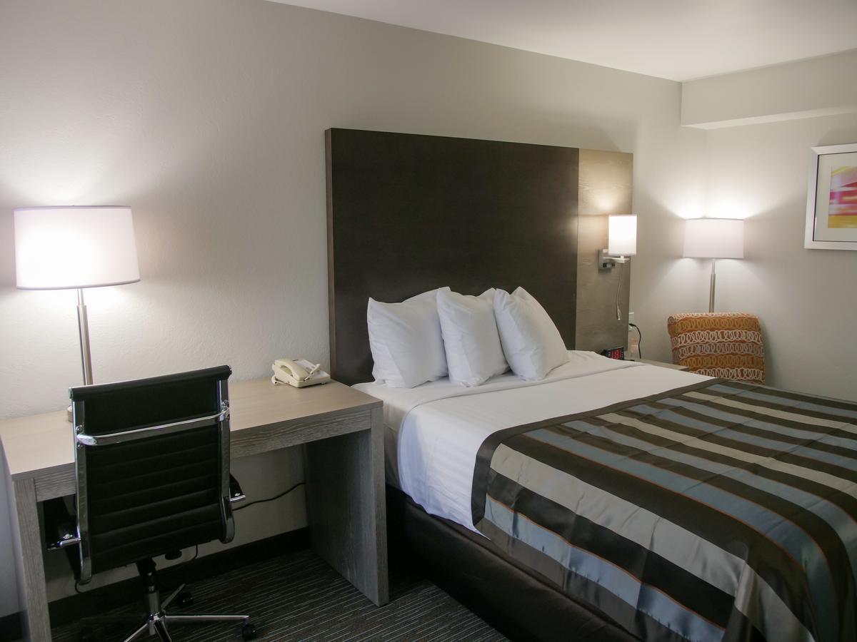 Wingate By Wyndham Louisville Airport Expo Center Esterno foto