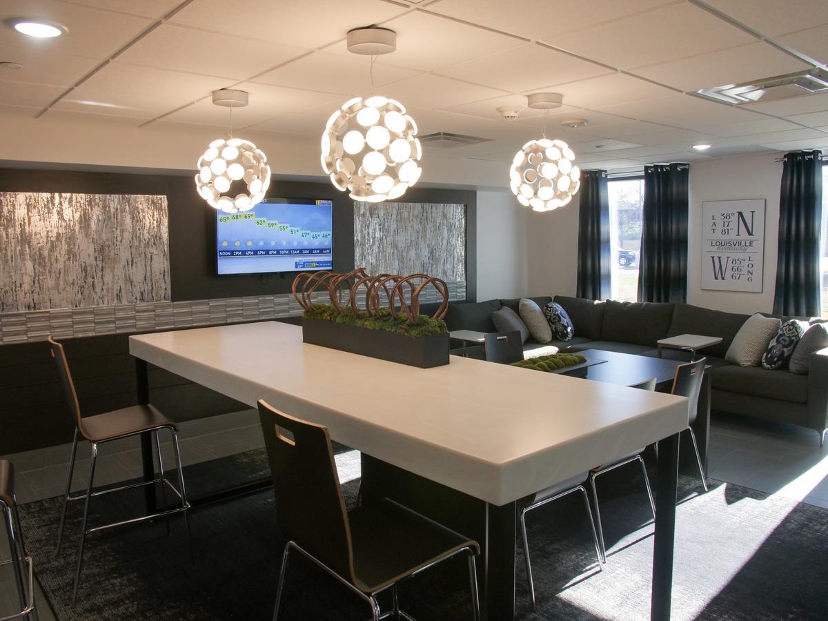 Wingate By Wyndham Louisville Airport Expo Center Esterno foto