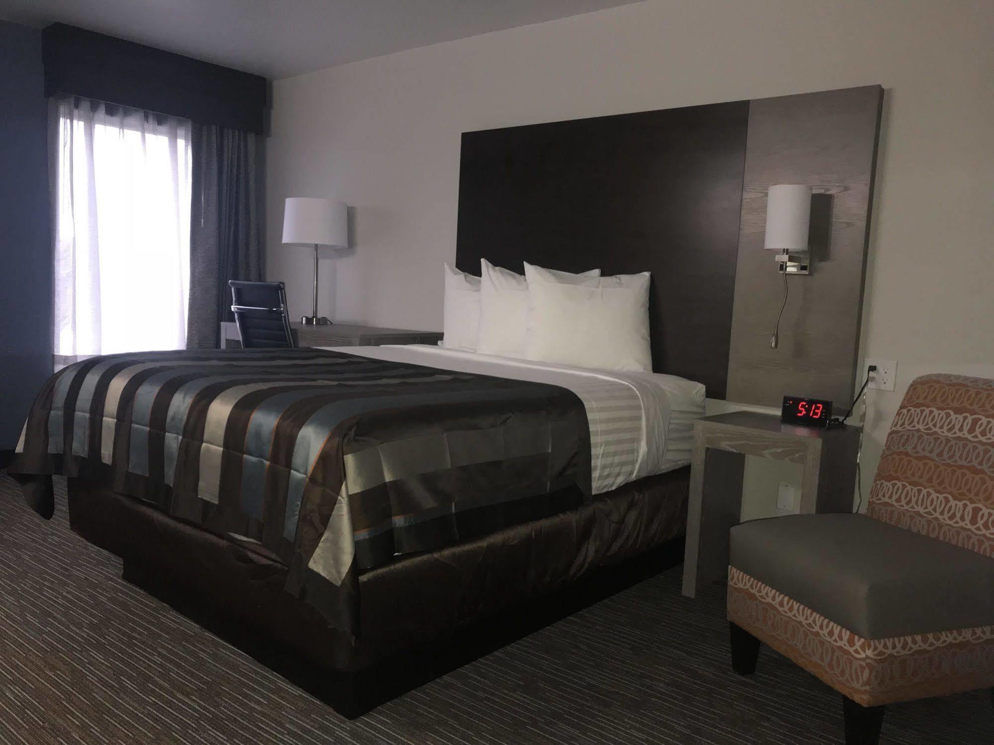 Wingate By Wyndham Louisville Airport Expo Center Esterno foto